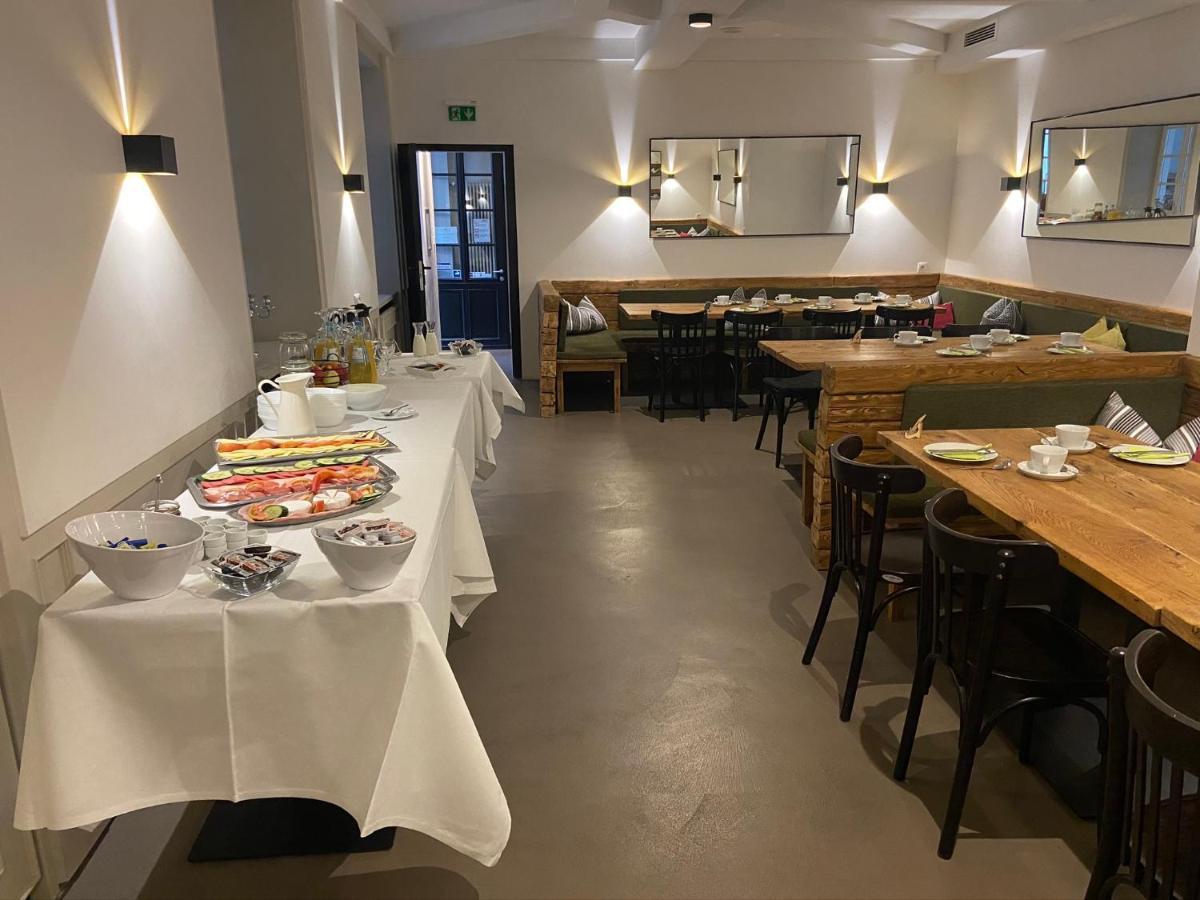Hotel Restaurant Goldenes Ross Gollheim المظهر الخارجي الصورة